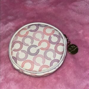 COACH Waverly Optic Art Round Change Coin Purse White Pink
Signature C EUC